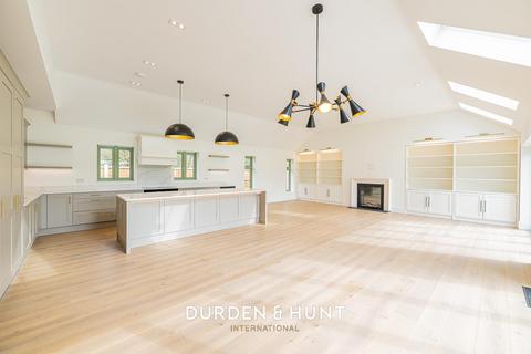 3 bedroom detached bungalow for sale, Epping Lane, Stapleford Tawney, RM4