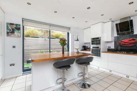undefined, Staple Gardens, Winchester, SO23
