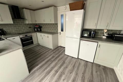 9 Marsden Close, Ashton-under-lyne, OL7 9SG