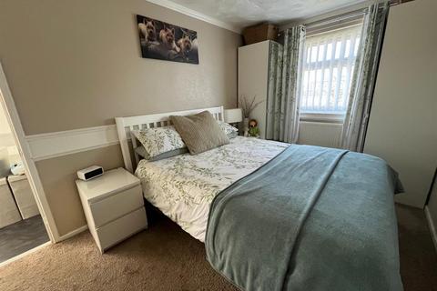 9 Marsden Close, Ashton-under-lyne, OL7 9SG