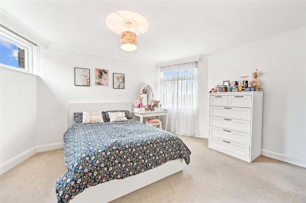 Principal bedroom
