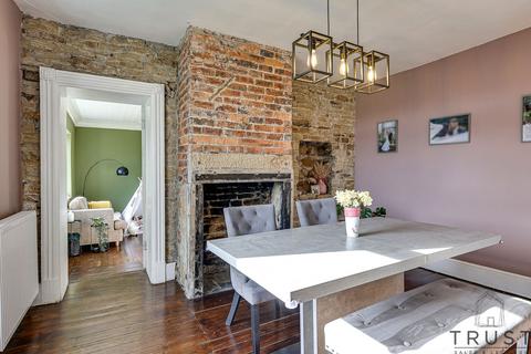 5 bedroom detached house for sale, Horbury Road, Ossett, WF5