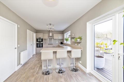 37 Kingsfield Drive, Newtongrange, Dalkeith, EH22 4FN