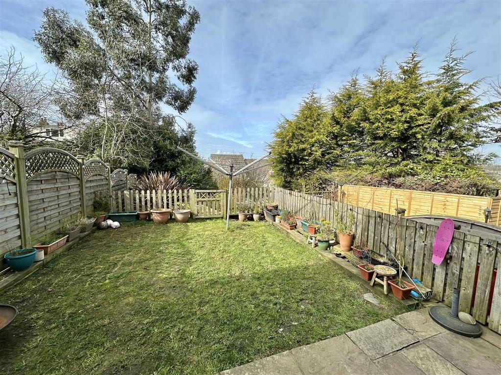Bramleys Estate Agents - Sandiway Bank - Dewsbury