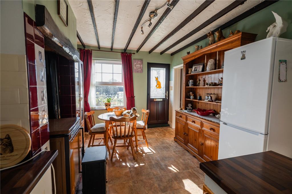 Dining Kitchen (3)