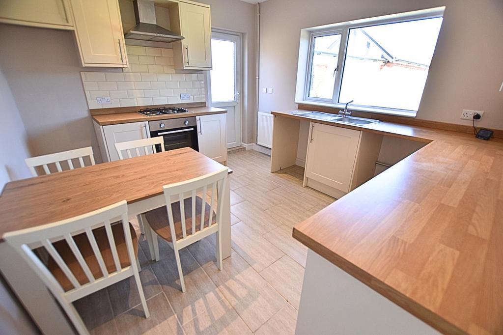 Kitchen breakfast room