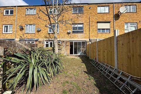 3 bedroom terraced house to rent, South Road, London, W5