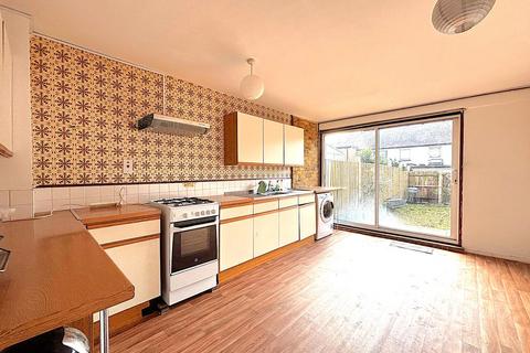 3 bedroom terraced house to rent, South Road, London, W5
