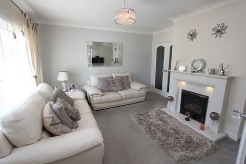 7 Four Acre, Llantwit Major, CF61 2XN