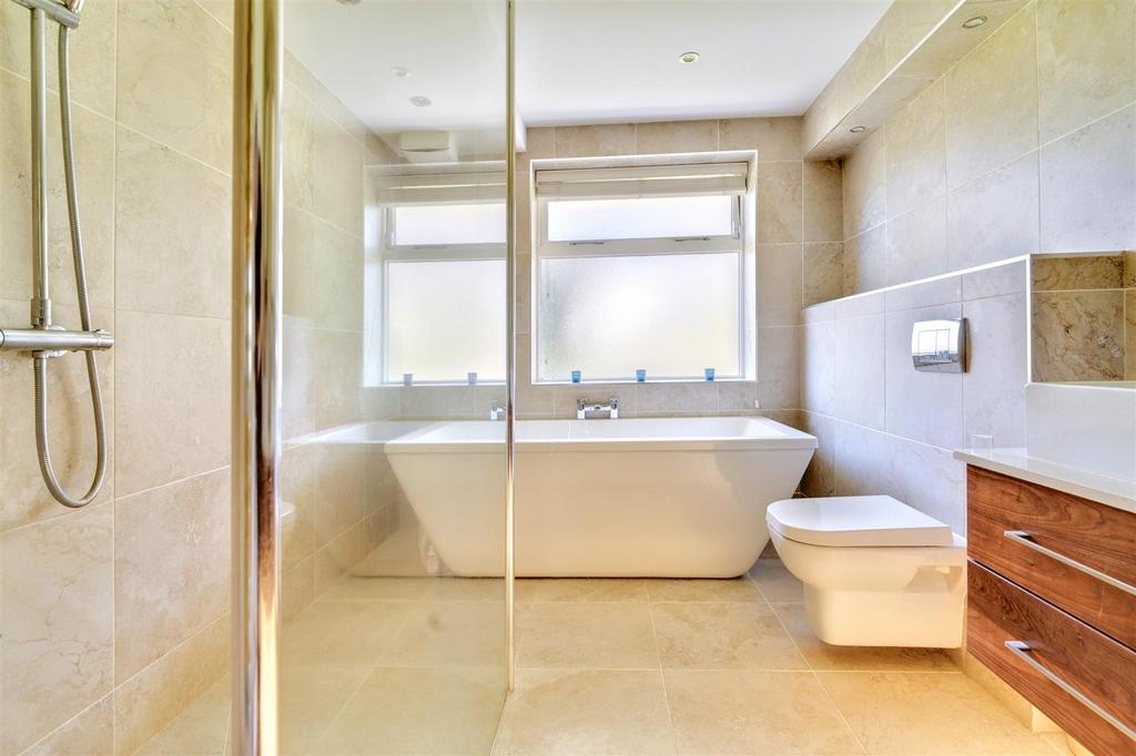 Ensuite  (2).jpeg