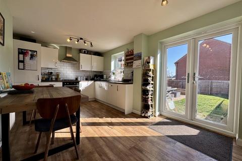 3 bedroom detached house for sale, Field Fare Road, Southminster