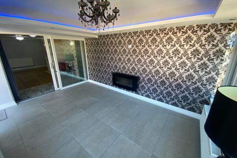 7 Top O Th Green, Chadderton, Oldham, OL9 7HL
