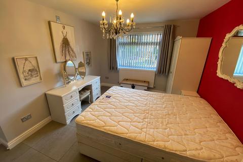 7 Top O Th Green, Chadderton, Oldham, OL9 7HL