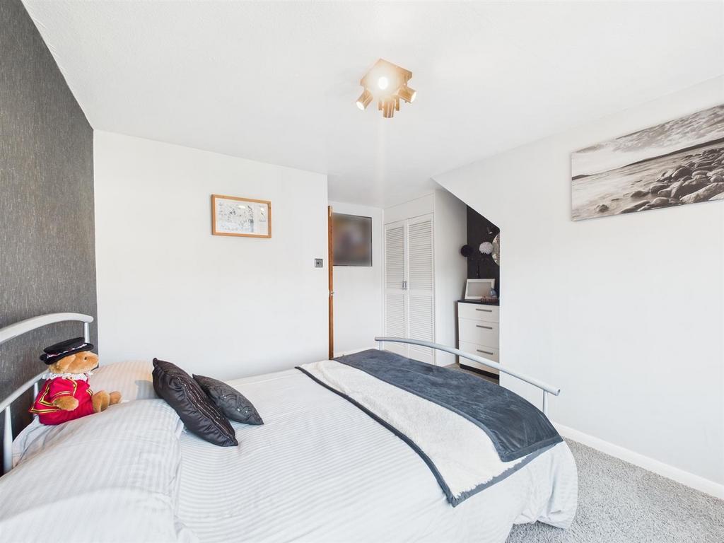 Bedroom Two (1)