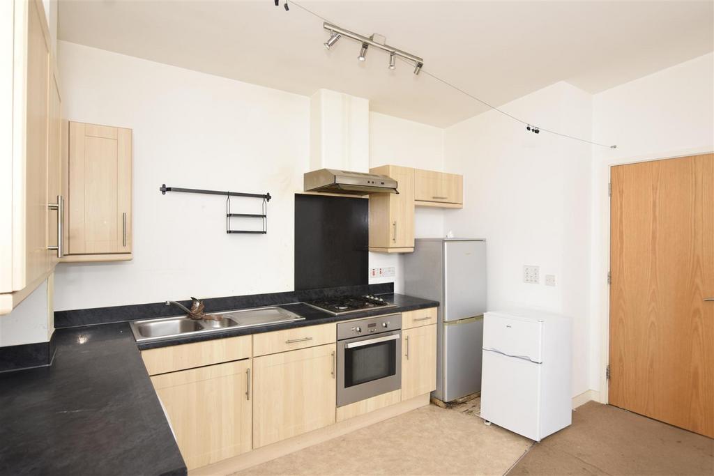 .Kitchen copy.jpg