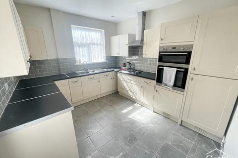 2a Comber Road, Bournemouth, BH9 2XG