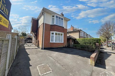 2a Comber Road, Bournemouth, BH9 2XG