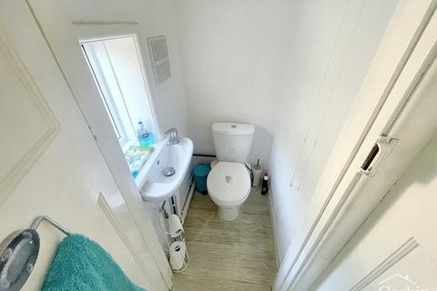 2a Comber Road, Bournemouth, BH9 2XG