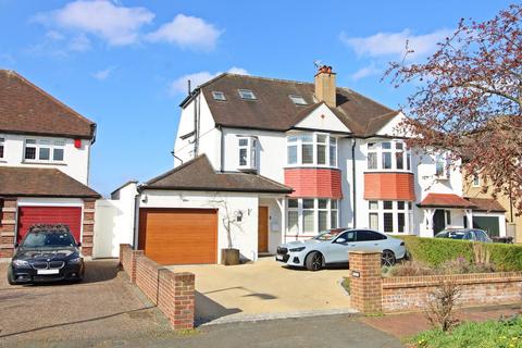 146 Wickham Way, Beckenham, BR3 3AR
