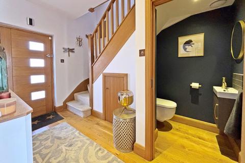146 Wickham Way, Beckenham, BR3 3AR