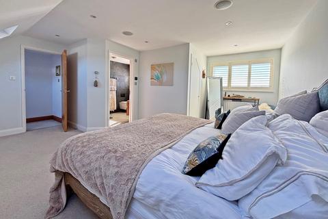 146 Wickham Way, Beckenham, BR3 3AR