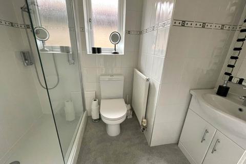 1 Tulip Close, Chadderton, Oldham, OL9 9TF