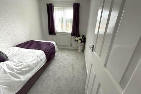 1 Tulip Close, Chadderton, Oldham, OL9 9TF