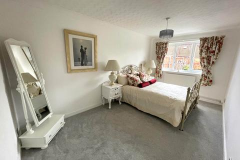 1 Tulip Close, Chadderton, Oldham, OL9 9TF