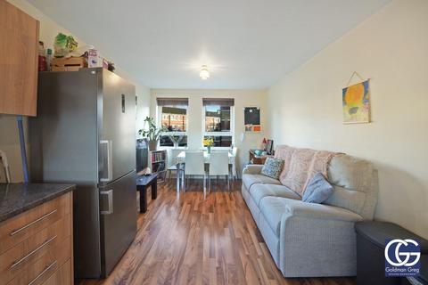 3 bedroom apartment to rent, Drywater Flats, Phoenix Wharf Road, London