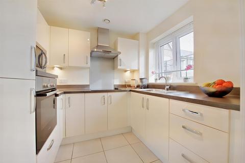 2 bedroom apartment for sale, Fern Court, Gower Road, Sketty, Swansea, West Glamorgan, SA2 9BH