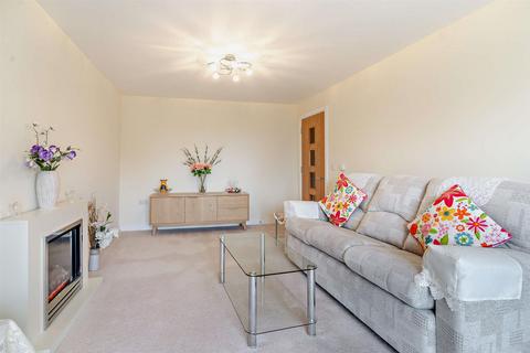 2 bedroom apartment for sale, Fern Court, Gower Road, Sketty, Swansea, West Glamorgan, SA2 9BH