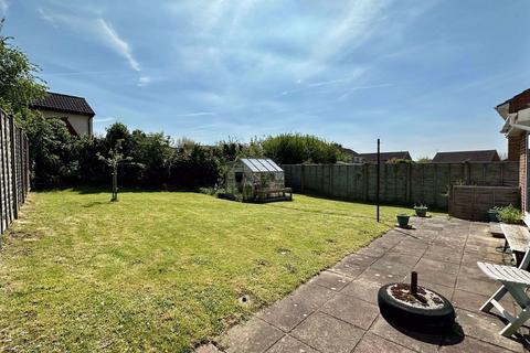 5 Abbey Meads, Glastonbury, BA6 8EZ