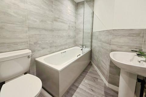 1 bedroom flat to rent, Park Avenue, Levenshulme, Manchester, Greater Manchester, M19