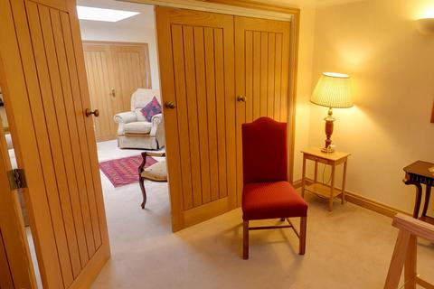 Shop for sale, Merstow Green, Evesham, WR11