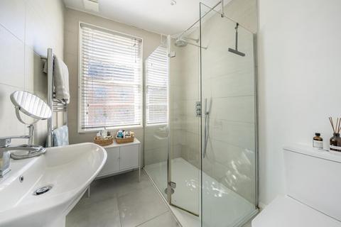 34a Ravensdon Street, London, SE11 4AR