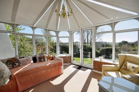 4 bedroom cottage for sale, Tarrant Keyneston