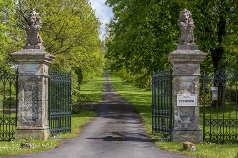 undefined, Wiltshire SP3