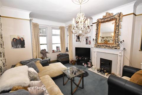 4 bedroom detached house for sale, London Road, New Balderton, Newark