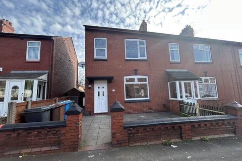 174 Denton Lane, Chadderton, Oldham, OL9 8PL