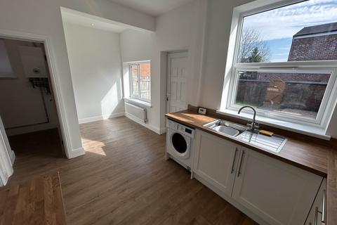 174 Denton Lane, Chadderton, Oldham, OL9 8PL
