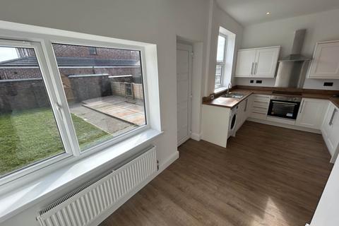174 Denton Lane, Chadderton, Oldham, OL9 8PL