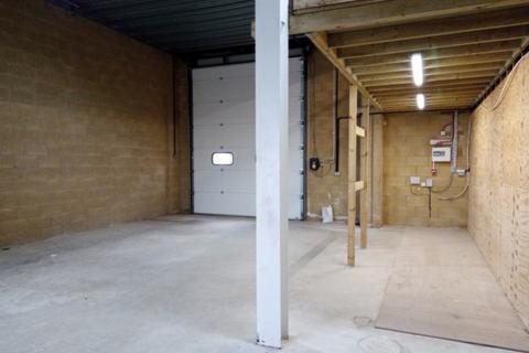 Industrial unit to rent, Ground Floor, Unit 17 Global Business Park, 14 Wilkinson Road, Cirencester