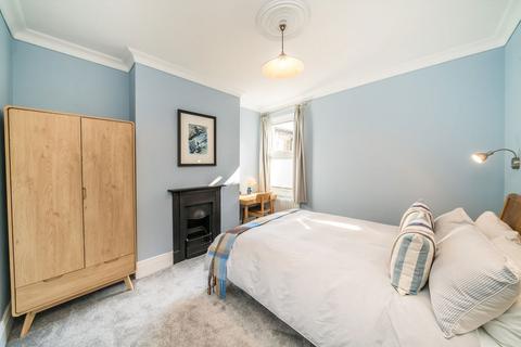 37a Fairlight Road, London, SW17 0JE