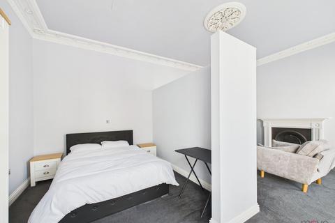 1 bedroom apartment for sale, Clarence Parade, Cheltenham GL50