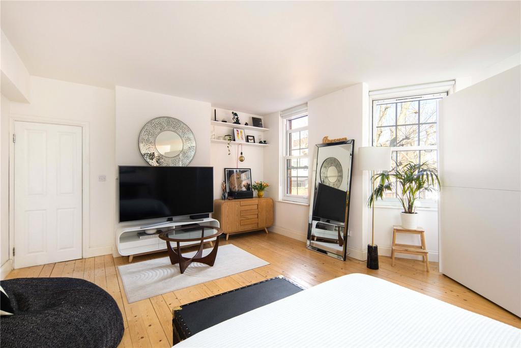 Bedroom/Living