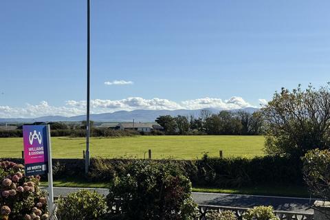 undefined, Rhostrehwfa, Llangefni, Anglesey, LL77