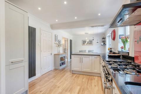 22 Briar Close, Lickey End, Bromsgrove, B60 1GE