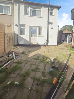 34 Highgrove Road, Dagenham, RM8 2ER