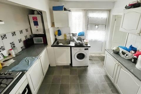 34 Highgrove Road, Dagenham, RM8 2ER