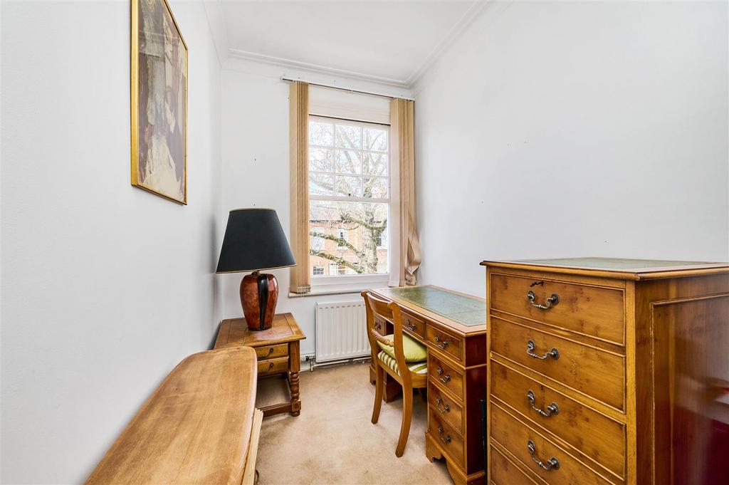 James Anderson - Connaught Avenue London SW14 7 RH 